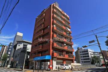 ライオンズマンション東別院の外観（南西側から）