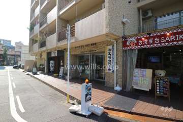 1階部分店舗（南東側から）