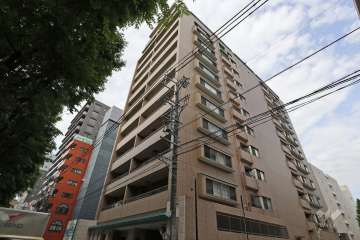 ライオンズシテシィ栄本町通の外観（南西側から）