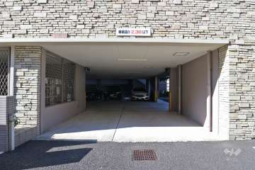 駐車場入り口