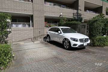 敷地内駐車場（屋外平面式）