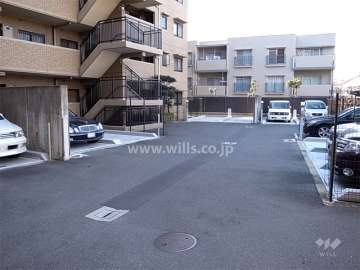 機械式の敷地内駐車場