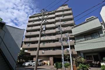 ライオンズマンション鶴舞第5の外観（南東側から）