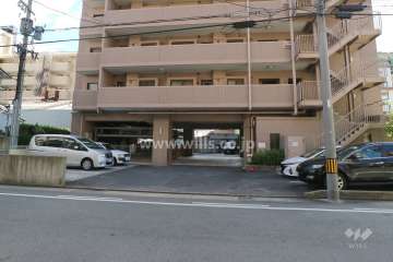 敷地内駐車場（屋外平面式・屋内機械式）