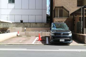 敷地内駐車場（屋外平面式）