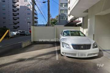 敷地内駐車場（屋外平面式）