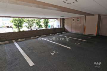敷地内駐車場（屋内平面式）