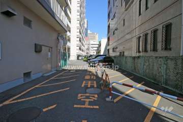 敷地内駐車場（屋外平面式）