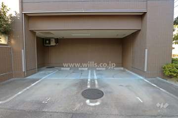 敷地内駐車場（屋内平面式）