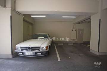 敷地内駐車場（屋内平面式）