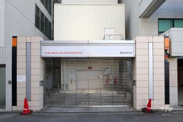 駐車場の出入り口（リングシャッター付き）