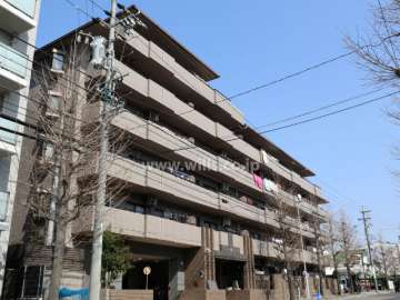 グローリアス名東富が丘の外観（南西側から）