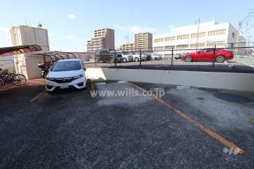 敷地内駐車場（屋外平面式）