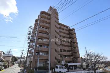 ダイアパレス藤が丘北の外観（北東側から）