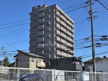 ダイアパレス香流北の外観（南西側から）