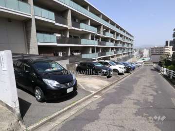 敷地内駐車場（屋外平面式）