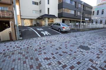 駐車場の出入口
