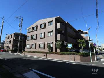 アドリーム社台の外観(東方向から)