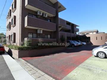 駐車場出入り口