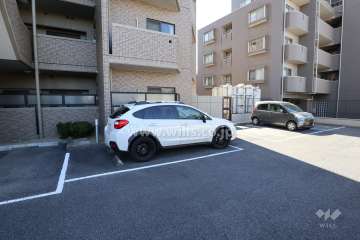 敷地内駐車場（屋外平面式）