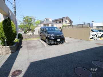 敷地内駐車場(屋外平面式)