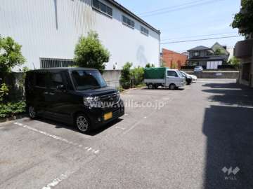 敷地内駐車場(屋外平面式)