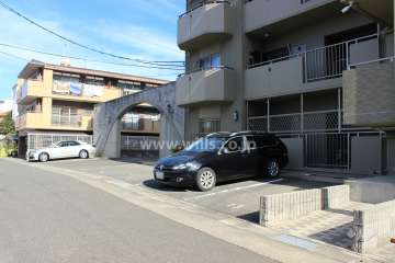敷地内駐車場（屋外平面式）