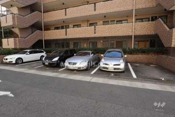 敷地内駐車場（屋外平面式）