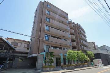 パレステージ豊中本町の外観（北西側から）