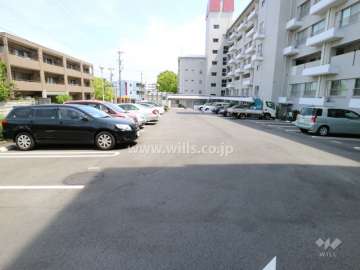 敷地内駐車場(屋外平面式)