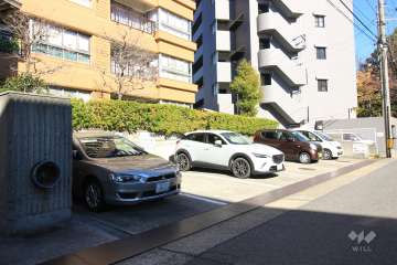 敷地内駐車場（屋外平面式）