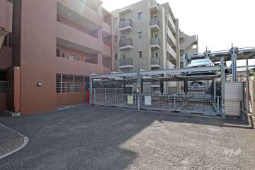 敷地内駐車場（屋外機械式）
