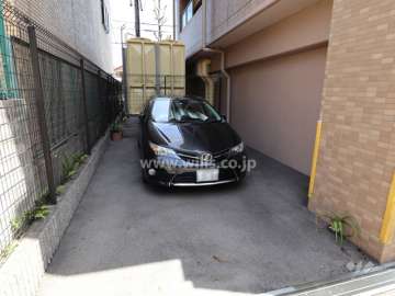 敷地内駐車場(屋外平面式)