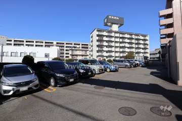 敷地内駐車場（屋外平面式）