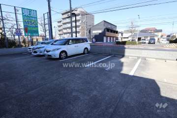 敷地内駐車場（屋外平面式）