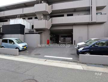 駐車場の出入り口