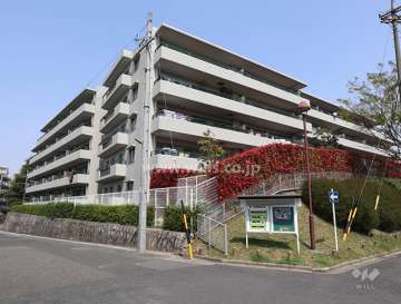 一社の丘パークホームズの外観(南西側から)