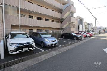 敷地内駐車場（屋外平面式）