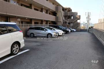 敷地内駐車場(屋外平面式)