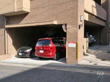 敷地内駐車場（屋内平面式）