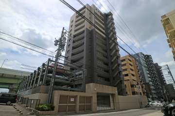 フレストアルファ本郷の外観（北東側から）