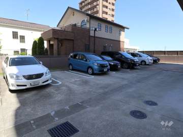 敷地内駐車場(屋外平面式)