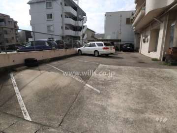 敷地内駐車場(屋外平面式)