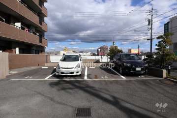 敷地内駐車場（屋外平面式）