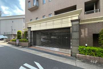 駐車場の出入口