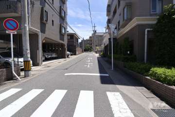 敷地の前面道路
