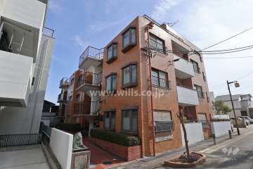 ライオンズマンション平和ヶ丘の外観（北西側から）
