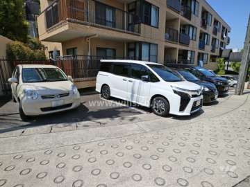 敷地内駐車場(屋外平面式)