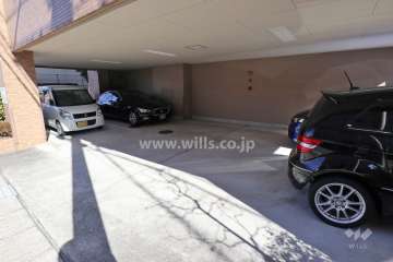 敷地内駐車場（屋内平面式）