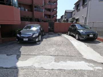 敷地内駐車場(屋外平面式)